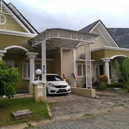 Jasmine Park Guest House 三宝垄 外观 照片